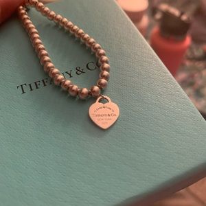 Tiffany’s heart bead bracelet